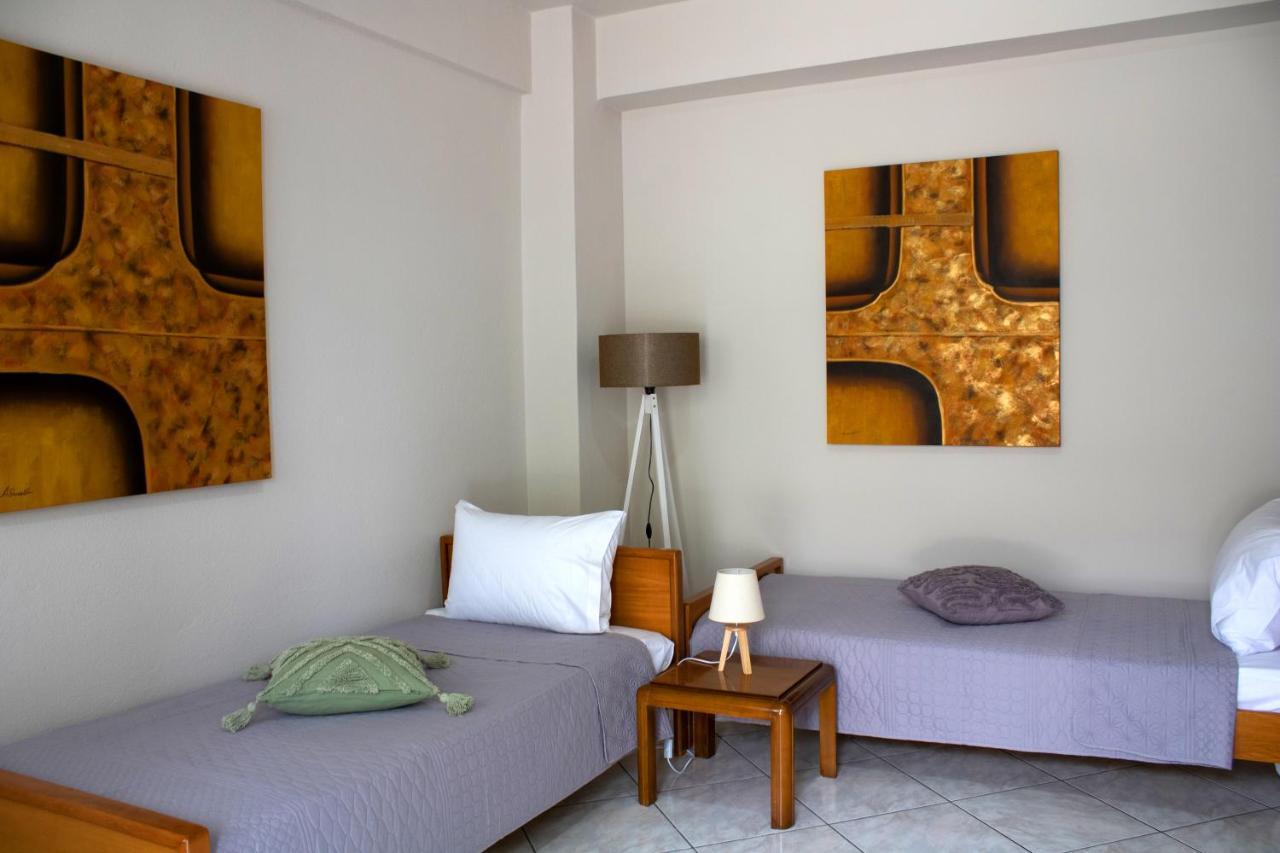 Posidonia Resort No5 เนอาวรัสนา ภายนอก รูปภาพ
